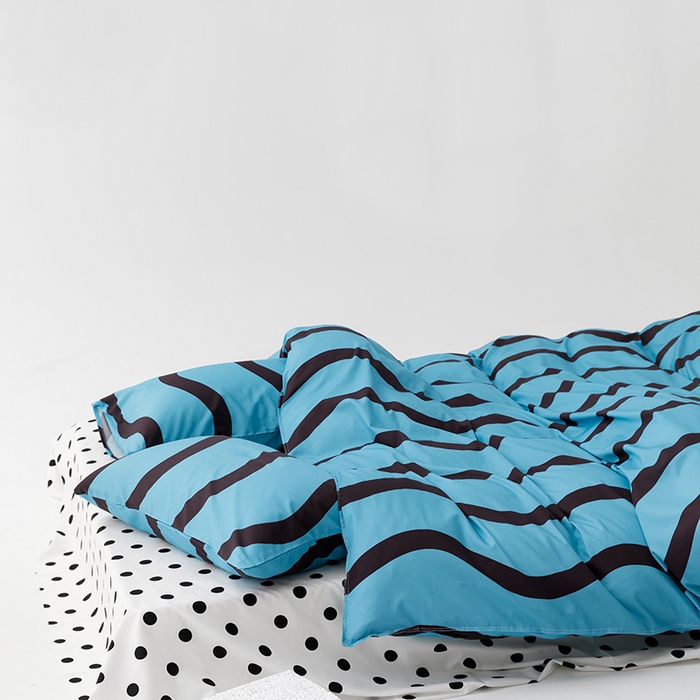 91家纺网 家纺一手货源 找家纺 卡姿家纺2024新款全棉40支13070极有家风格印花四件套 梵音-蓝