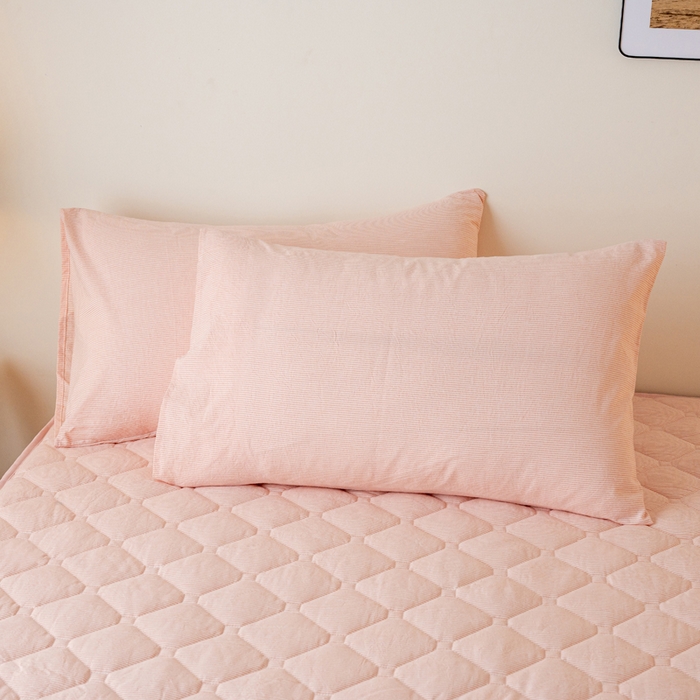 91家纺网 家纺一手货源 找家纺 X猫先生床笠 2024新款全棉色织水洗棉夹棉床笠 粉密条