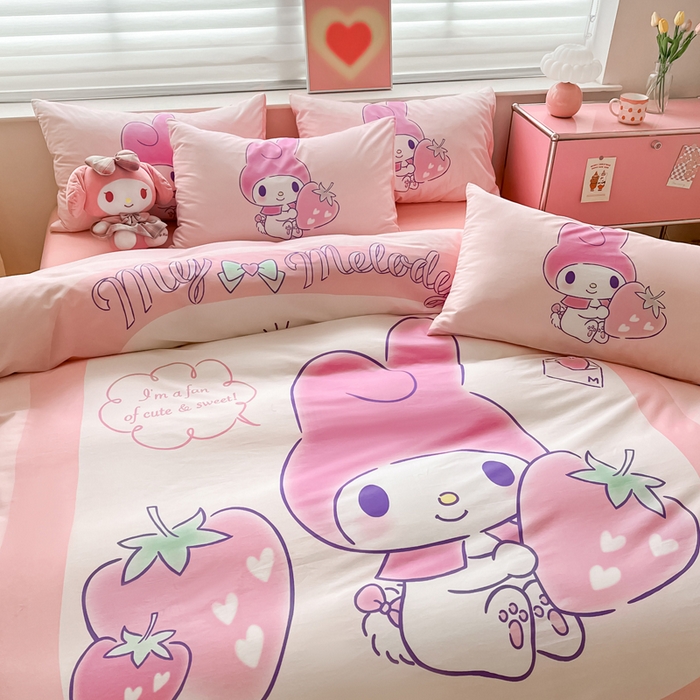 91家纺网 家纺一手货源 找家纺 金爱家 2024新款大阪全棉数码印花三丽鸥系列四件套 贪吃美乐蒂