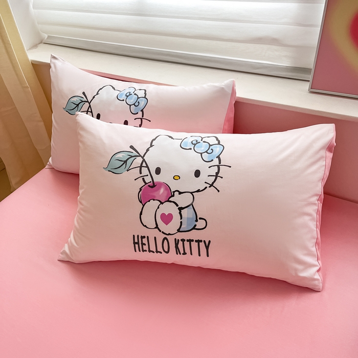 91家纺网 家纺一手货源 找家纺 金爱家 2024新款大阪全棉数码印花三丽鸥系列四件套 苹果kt