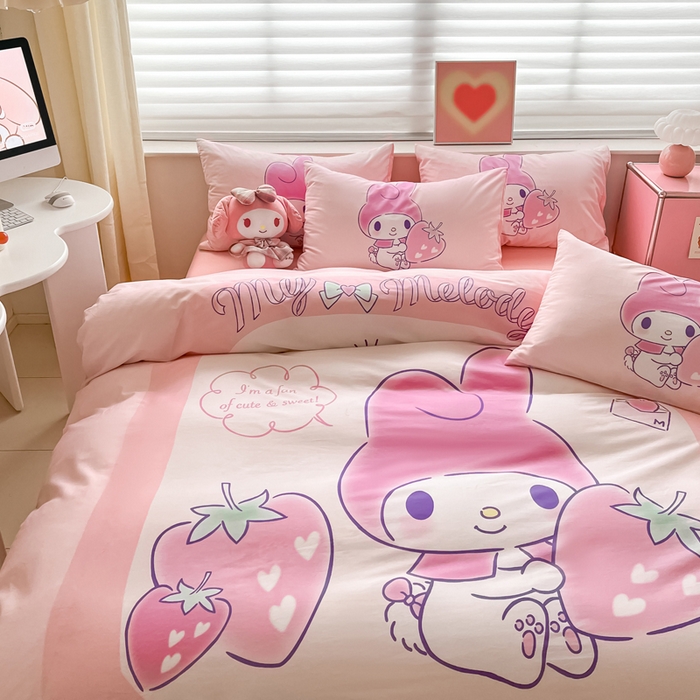 91家纺网 家纺一手货源 找家纺 金爱家 2024新款大阪全棉数码印花三丽鸥系列四件套 贪吃美乐蒂