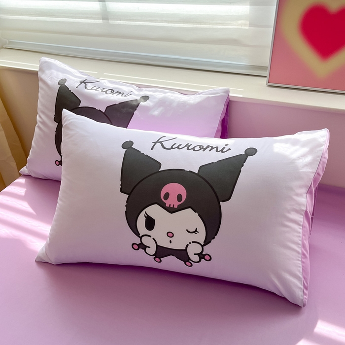 91家纺网 家纺一手货源 找家纺 金爱家 2024新款大阪全棉数码印花三丽鸥系列四件套 紫苏库洛米