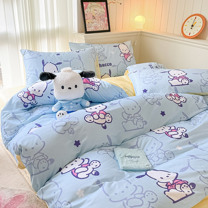 91家纺网 家纺一手货源 找家纺 顾里2024新款40支活性印花13372喷气全棉三丽鸥系列四件套 蓝底帕恰