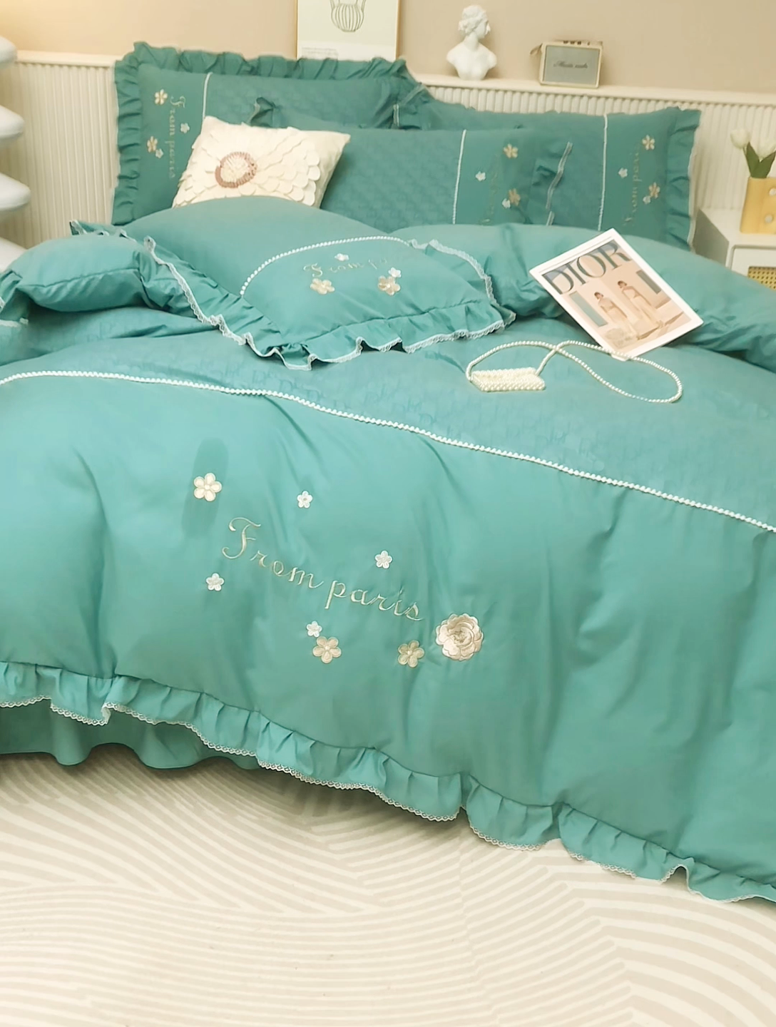 91家纺网 家纺一手货源 找家纺 苏木年华 2024新款夏沫花语系列韩版荷叶边刺绣花边加大床单四件套 翡翠绿