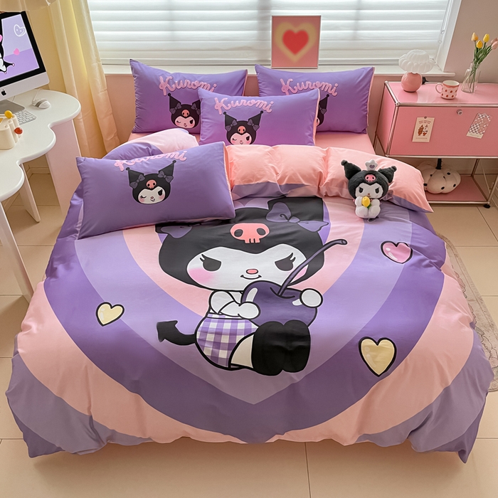 91家纺网 家纺一手货源 找家纺 金爱家 2024新款大阪全棉数码印花三丽鸥系列四件套 樱桃库洛米