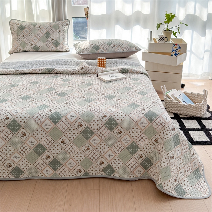 91家纺网 家纺一手货源 找家纺 美优兰 2025春款全棉单面高温砂洗床盖 艾米