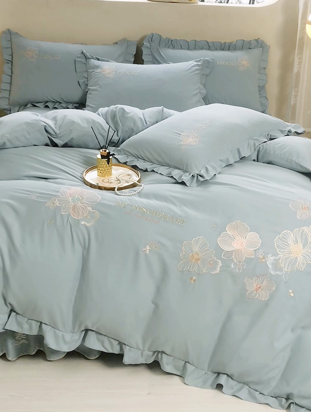 91家纺网 家纺一手货源 找家纺 苏木年华 2024新款春光里系列韩版荷叶边刺绣加大床单四件套 高级灰