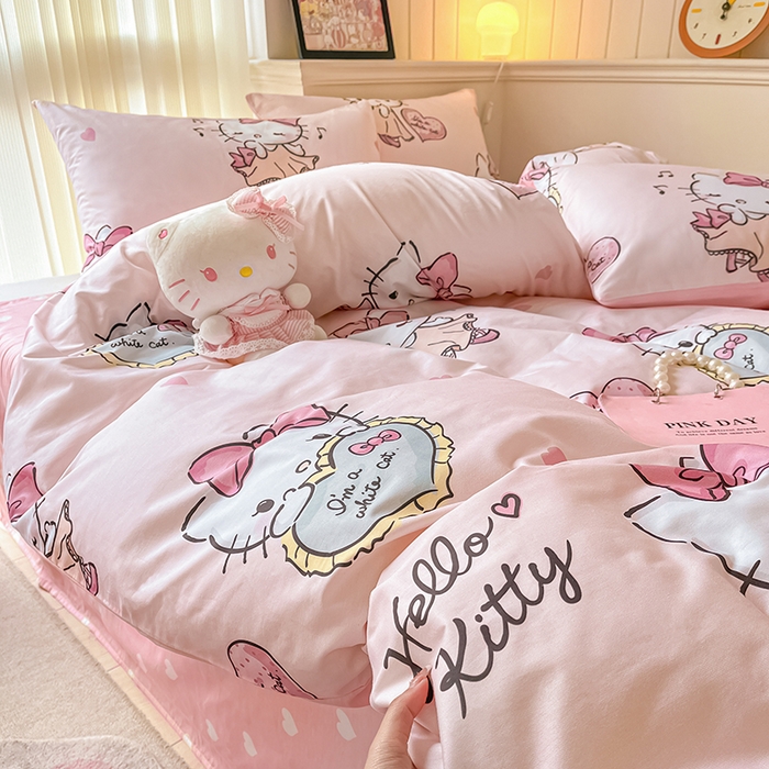 91家纺网 家纺一手货源 找家纺 顾里2024新款40支活性印花13372喷气全棉三丽鸥系列四件套 音乐粉kt