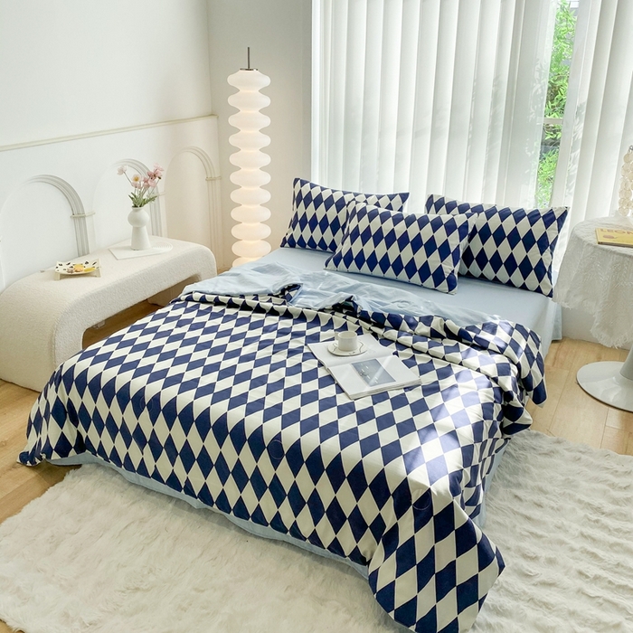 91家纺网 家纺一手货源 找家纺 啊雅家居 2025新款水洗棉条纹印花夏被冬被四件套-床单款 夏被 日系凌格蓝