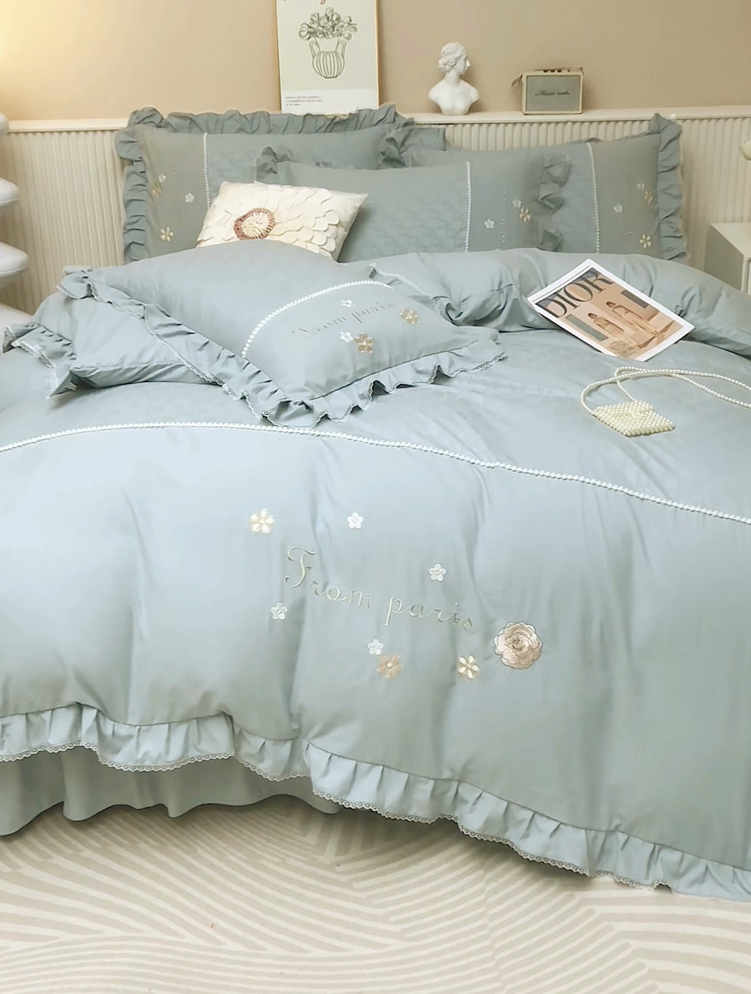 91家纺网 家纺一手货源 找家纺 苏木年华 2024新款夏沫花语系列韩版荷叶边刺绣花边加大床单四件套 高级灰