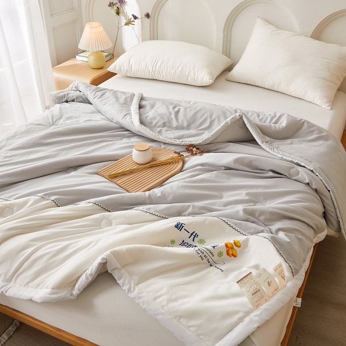 91家纺网 家纺一手货源 找家纺 钰博2024新款冰丝绸凉感夏被空调被夏凉被大豆被 灰+白