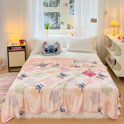 91家纺网 家纺一手货源 找家纺 （总）大彩家居 2024新款A类迪士尼小凉皮豆豆盖毯盖毯