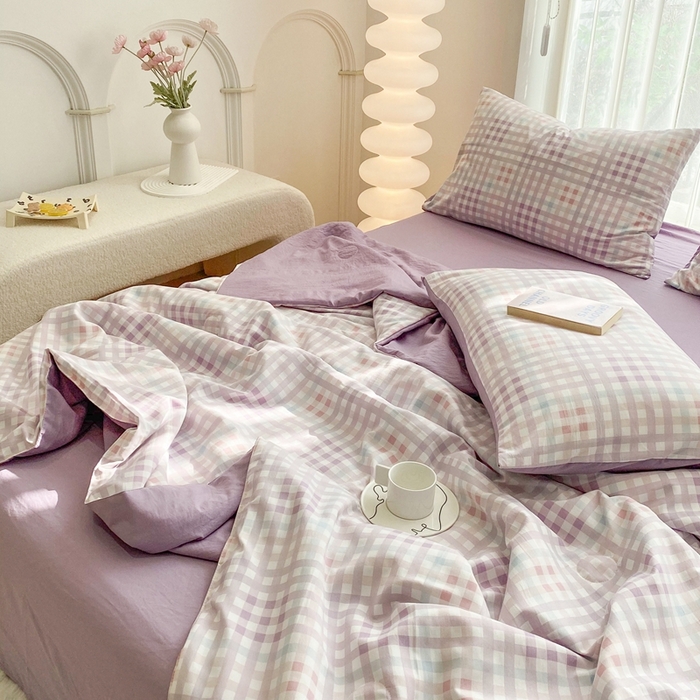 91家纺网 家纺一手货源 找家纺 啊雅家居2025新款水洗棉条纹印花夏被冬被四件套-床单款 夏被 日系小格紫