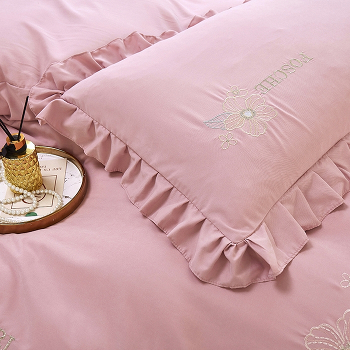 91家纺网 家纺一手货源 找家纺 苏木年华 2024新款春光里系列韩版荷叶边刺绣加大床单四件套 豆沙红