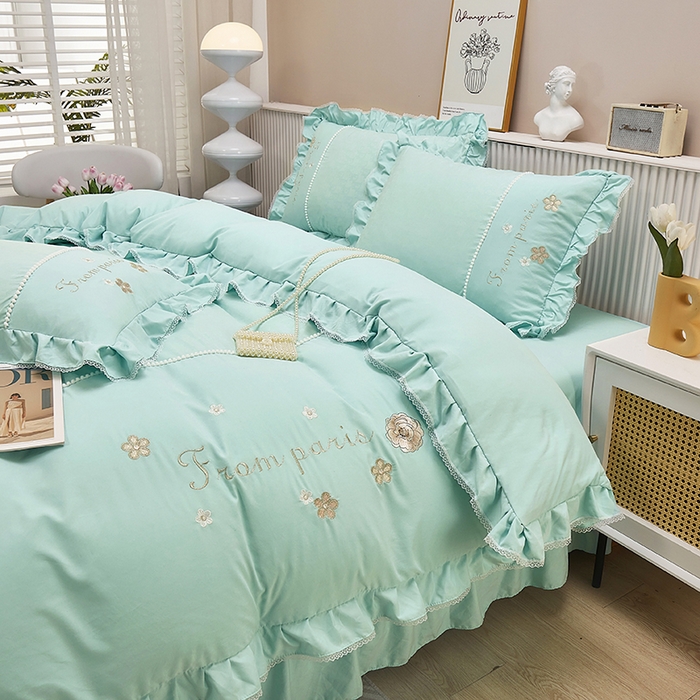 91家纺网 家纺一手货源 找家纺 苏木年华 2024新款夏沫花语系列韩版荷叶边刺绣花边加大床单四件套 青春绿