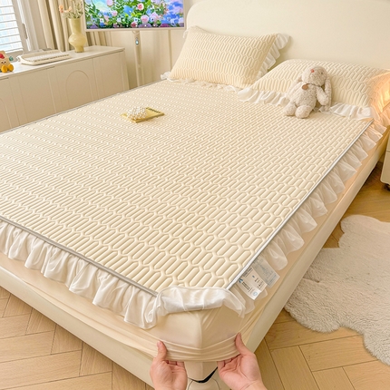 91家纺网 家纺一手货源 找家纺 康纳利 2024新款纯色加厚床笠款花边乳胶凉席乳胶席子 奶茶-花边款