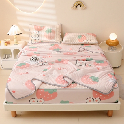 91家纺网 家纺一手货源 找家纺 康纳利 2024新款印花床笠款乳胶凉席乳胶席子 草莓兔-包边款