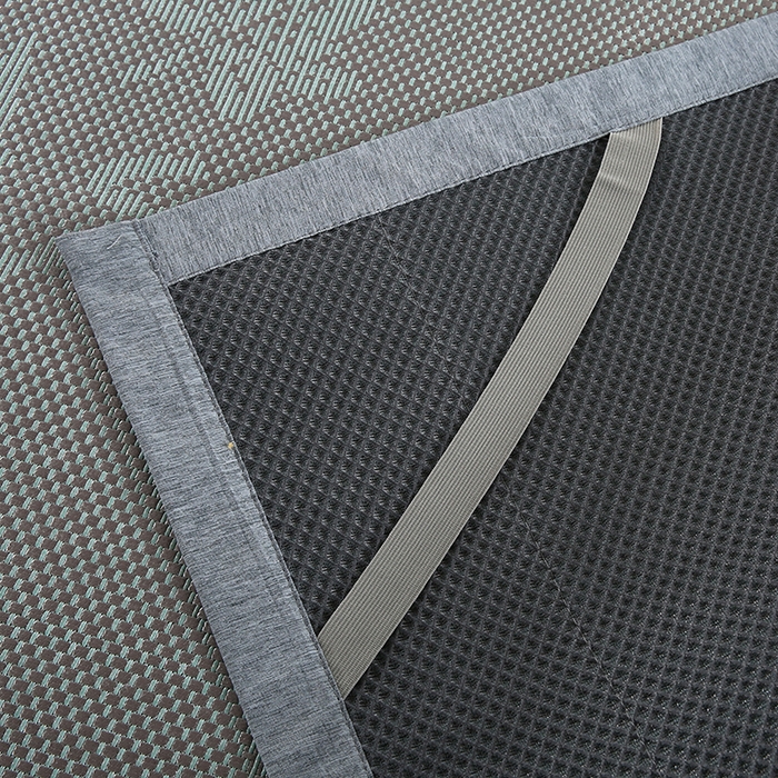 91家纺网 家纺一手货源 找家纺 青雅席业 2025新款绣花款复合冰藤三明治凉席套件 格调灰绿