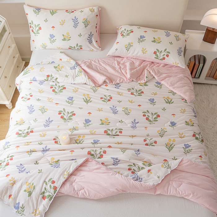 91家纺网 家纺一手货源 找家纺 默忆 2025新款针织棉大豆云朵被子被芯夏被空调被春秋四季被 萌音草莓