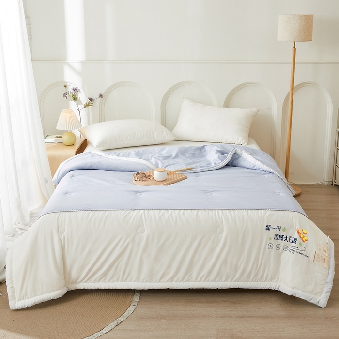91家纺网 家纺一手货源 找家纺 钰博2024新款冰丝绸凉感夏被空调被夏凉被大豆被 蓝+白