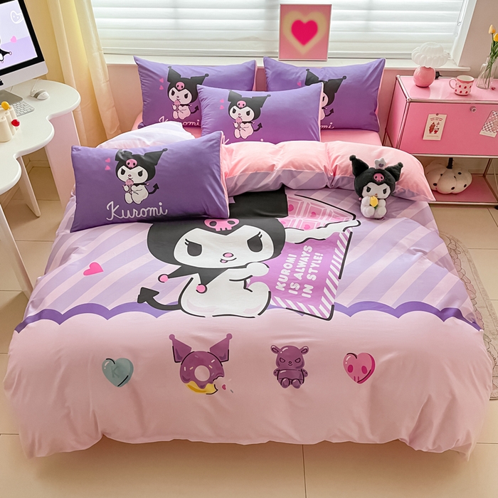 91家纺网 家纺一手货源 找家纺 金爱家 2024新款大阪全棉数码印花三丽鸥系列四件套 甜甜圈库洛米