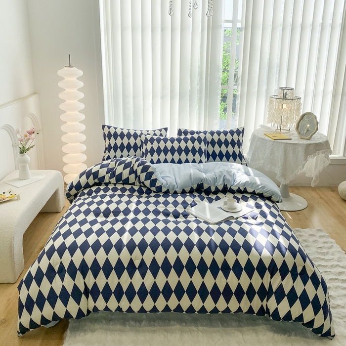 91家纺网 家纺一手货源 找家纺 啊雅家居 2025新款水洗棉条纹印花夏被冬被四件套-床笠款 冬被 日系凌格蓝