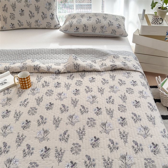 91家纺网 家纺一手货源 找家纺 美优兰 2025春款全棉单面高温砂洗床盖 清欢