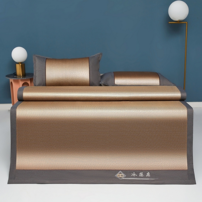 91家纺网 家纺一手货源 找家纺 青雅席业    2025年新款高密度复合冰藤三明治 亮金