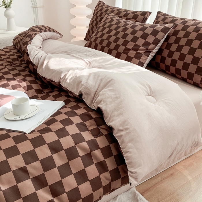 91家纺网 家纺一手货源 找家纺 啊雅家居 （总）2025新款水洗棉条纹印花夏被冬被四件套-床笠款