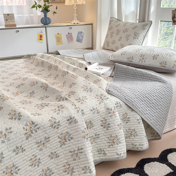 91家纺网 家纺一手货源 找家纺 美优兰 2025春款全棉单面高温砂洗床盖 庭花