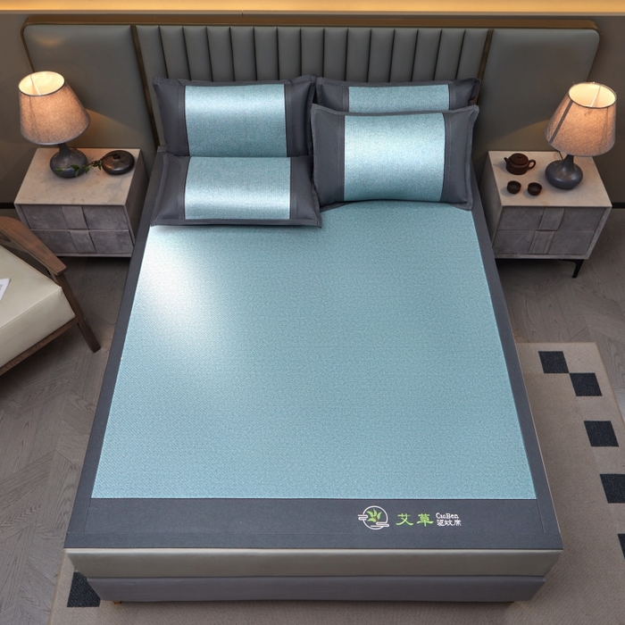 91家纺网 家纺一手货源 找家纺 青雅席业 2025新款艾草pe材质印尼藤复合三明治凉席三件套 绿