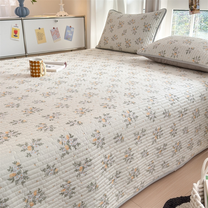 91家纺网 家纺一手货源 找家纺 美优兰 2025春款全棉单面高温砂洗床盖 庭花