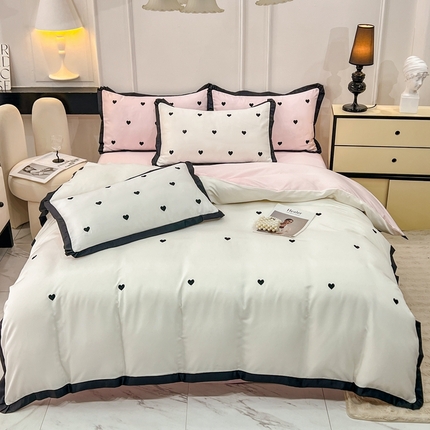 艾米家居 2025新款水洗真丝四件套爱心款 黑色爱心款-白加粉