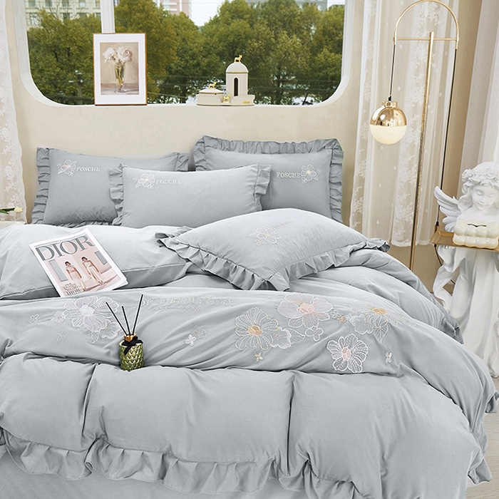 91家纺网 家纺一手货源 找家纺 苏木年华 2024新款春光里系列韩版荷叶边刺绣加大床单四件套 高级灰