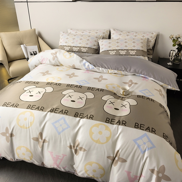 91家纺网 家纺一手货源 找家纺 摩卡 2024新款博主风水洗真丝四件套 糖果熊