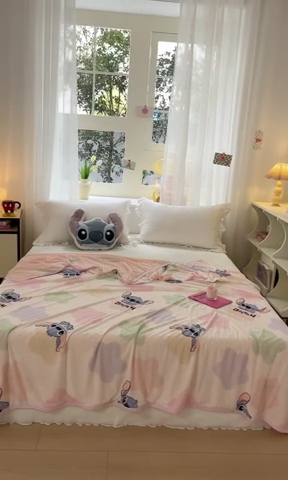 91家纺网 家纺一手货源 找家纺 大彩家居 2024新款A类迪士尼小凉皮豆豆盖毯 盖毯-花花史迪仔