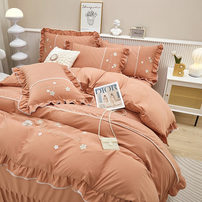 91家纺网 家纺一手货源 找家纺 苏木年华 2024新款夏沫花语系列韩版荷叶边刺绣花边加大床单四件套 活力橘