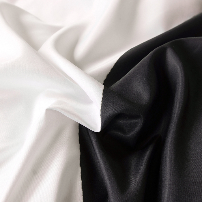 91家纺网 家纺一手货源 找家纺 摩卡 2024新款博主风水洗真丝四件套 半脸熊-白