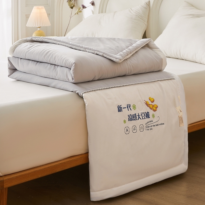91家纺网 家纺一手货源 找家纺 钰博2024新款冰丝绸凉感夏被空调被夏凉被大豆被 灰+白