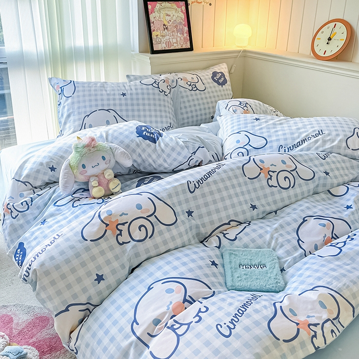 91家纺网 家纺一手货源 找家纺 顾里2024新款40支活性印花13372喷气全棉三丽鸥系列四件套 蓝格玉桂兔