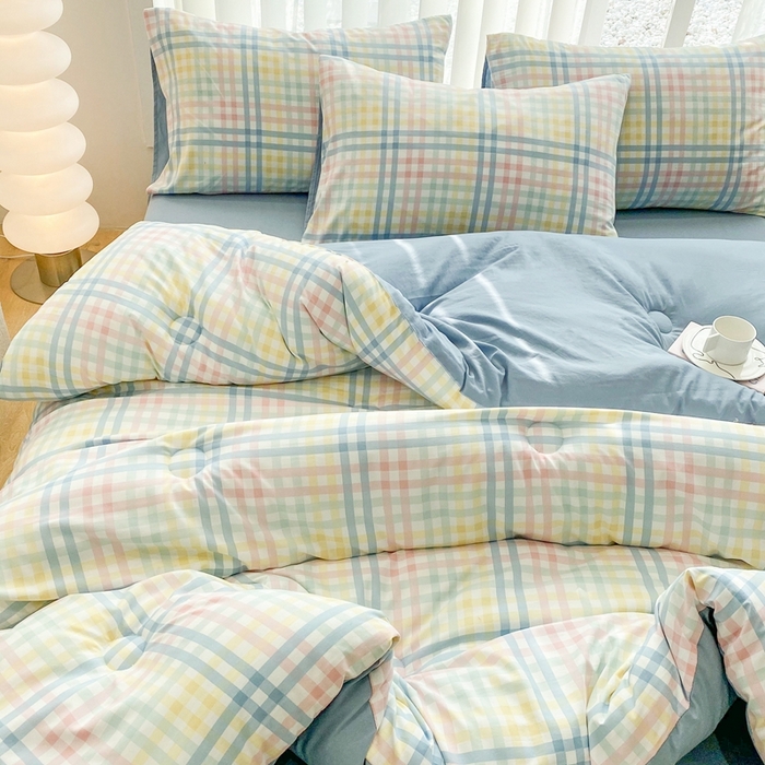 91家纺网 家纺一手货源 找家纺 啊雅家居 2025新款水洗棉条纹印花夏被冬被四件套-床单款 冬被 日系小格绿