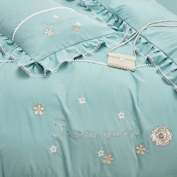 91家纺网 家纺一手货源 找家纺 苏木年华 2024新款夏沫花语系列韩版荷叶边刺绣花边加大床单四件套 春湖绿