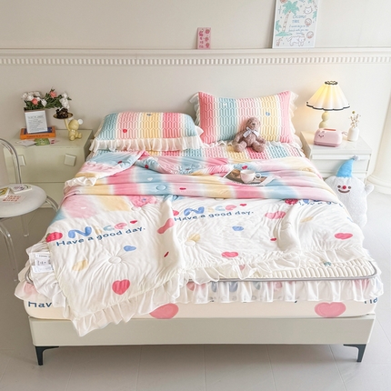 91家纺网 家纺一手货源 找家纺 康纳利 2024新款乳胶床笠印花款花边乳胶凉席三件套夏被四件套乳胶席子 草莓彩虹-花边款