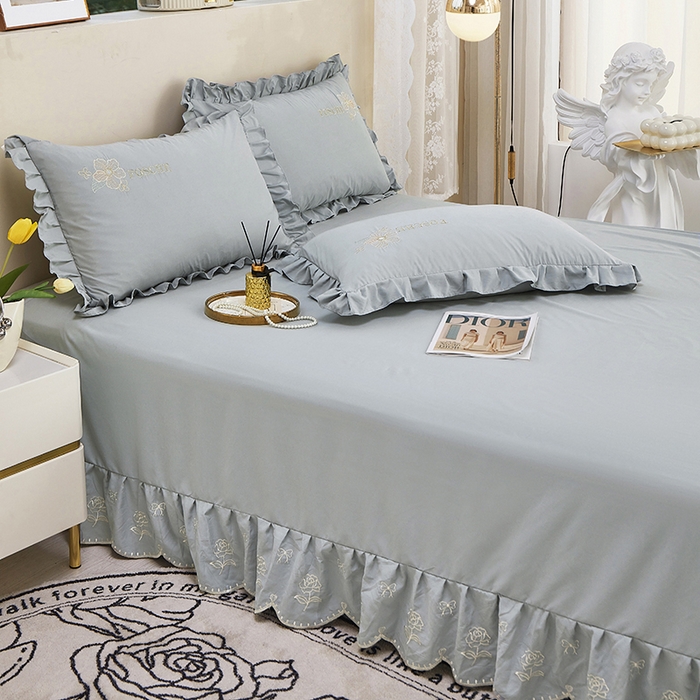 91家纺网 家纺一手货源 找家纺 苏木年华 2024新款春光里系列韩版荷叶边刺绣加大床单四件套 高级灰