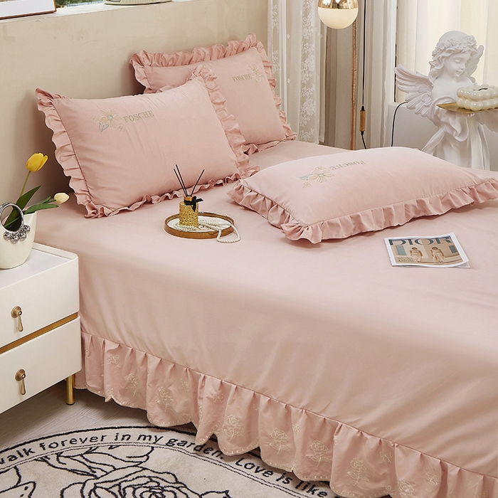 91家纺网 家纺一手货源 找家纺 苏木年华 2024新款春光里系列韩版荷叶边刺绣加大床单四件套 粉玉色