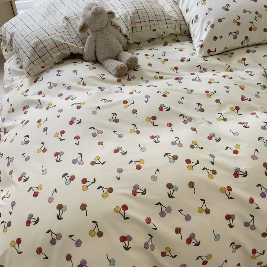 91家纺网 家纺一手货源 找家纺 顾里2024新款40支13372全棉四件套-韩风系列 彩色樱桃