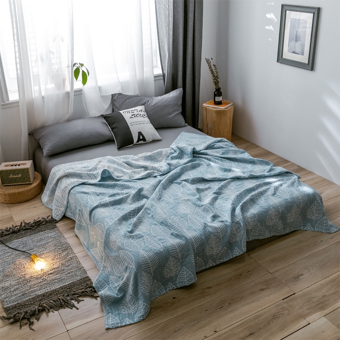 91家纺网 家纺一手货源 找家纺 朴尔家纺-毛巾被 2024新款三层水洗棉全棉纱布毛巾被 日式落叶-冰蓝