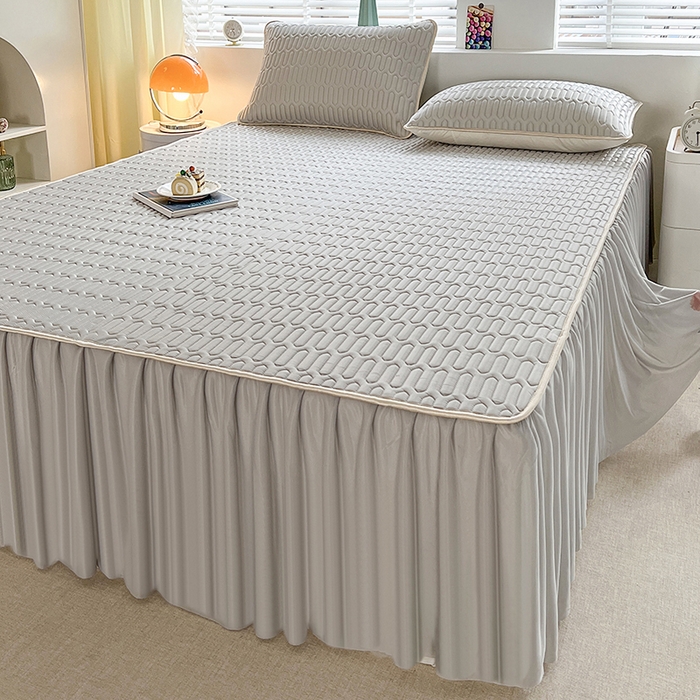 91家纺网 家纺一手货源 找家纺 爱洛 2024新款纯色床裙款乳胶凉席三件套凉感丝乳胶席 浅灰色