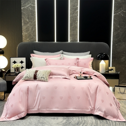 91家纺网 家纺一手货源 找家纺 美娘阁 2025新款双股长绒棉提花居家款四件套-心动 心动-香草粉