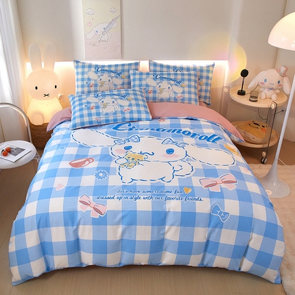 91家纺网 家纺一手货源 找家纺 鑫帝家居 2025新款全棉活性印花四件套---三丽鸥系列 玉贵狗蓝格